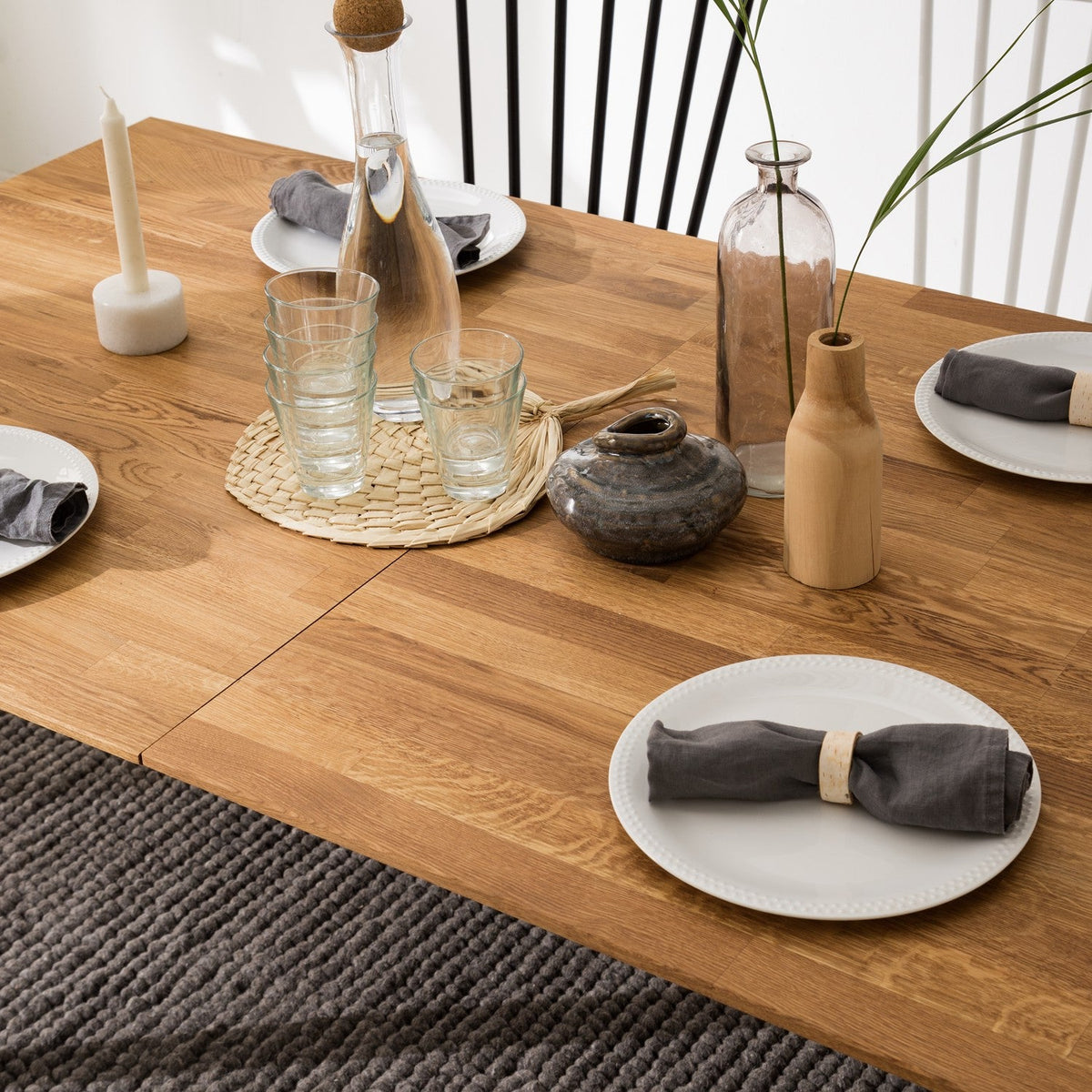 Mesa de madera maciza de roble al estilo escandinavo 