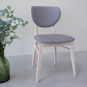 Pack de 2 o 4 Sillas de Comedor Nova, Estructura de Madera Maciza de Roble Blanqueado | NordicStory