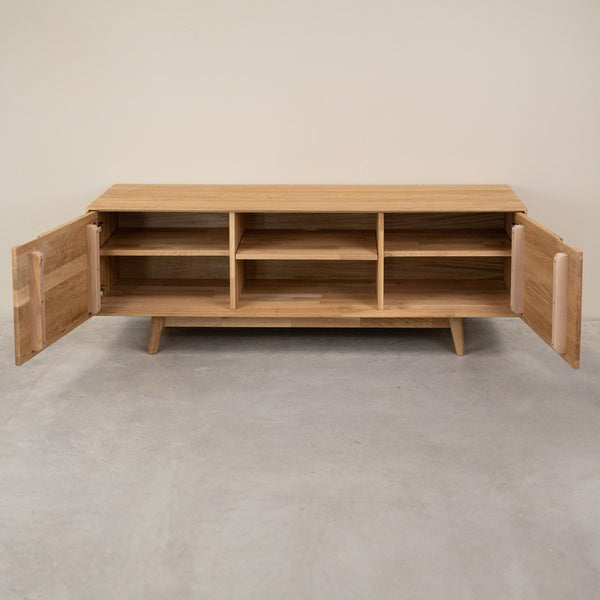 Mueble de TV de madera maciza de roble Escandi Atelier | NordicStory