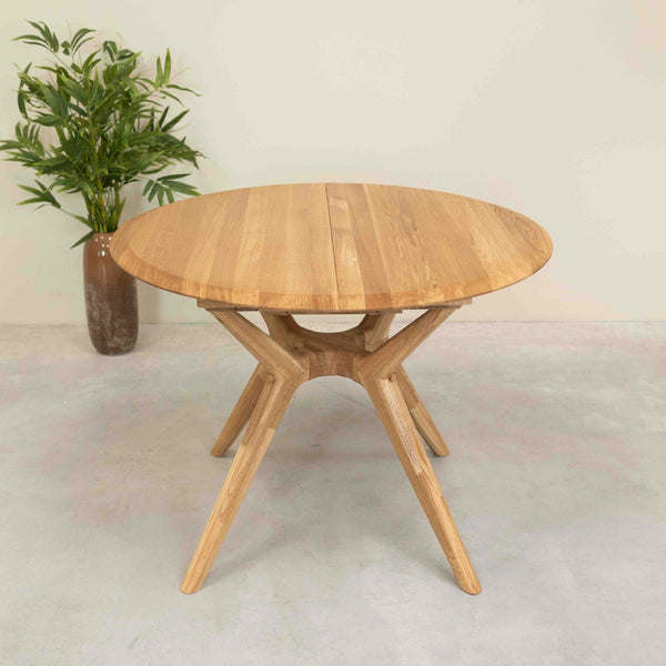 Mesa de comedor redonda y extensible de madera maciza roble Carmen | NordicStory