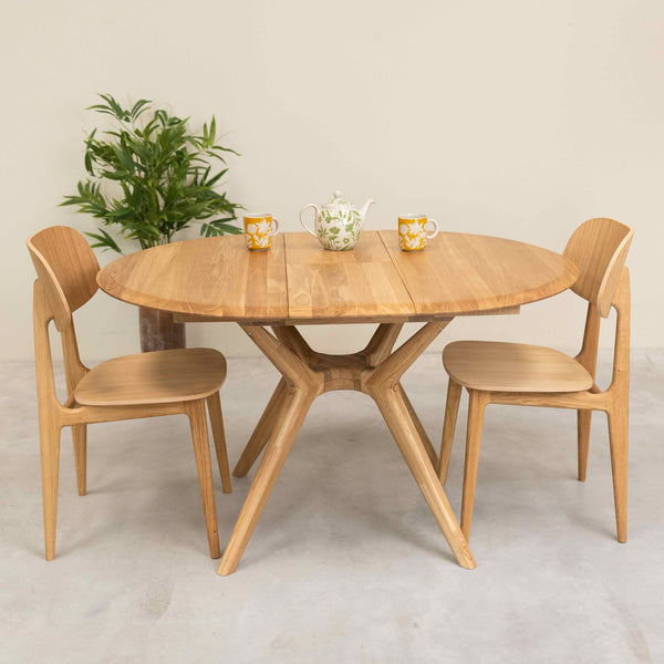 Mesa de comedor redonda y extensible de madera maciza roble Carmen | NordicStory