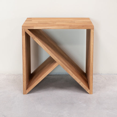 Mesa auxiliar, mesita de noche de madera maciza de roble Denmark | NordicStory