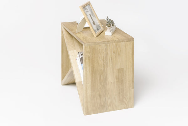 Mesa auxiliar, mesita de noche de madera maciza de roble Denmark | NordicStory