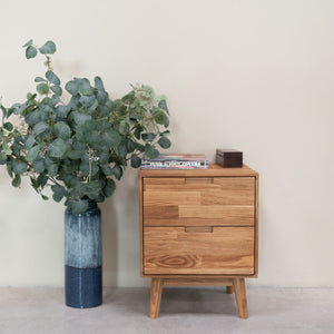 Mesita de noche de madera maciza de roble Escandi | NordicStory