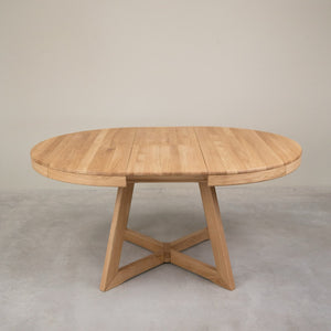 Mesa extensible de comedor de madera maciza de roble Escandi Atelier | NordicStory