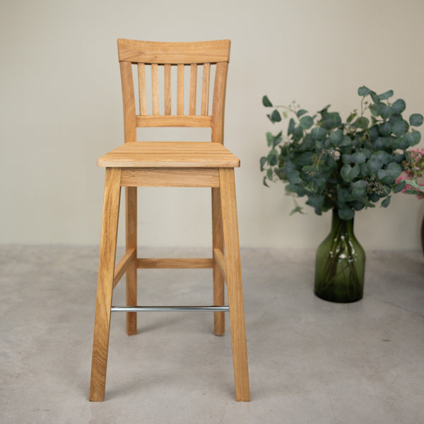 Taburete de bar de madera maciza de roble Provance | NordicStory