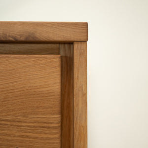 Cómoda alta de madera maciza de roble Oregon | NordicStory