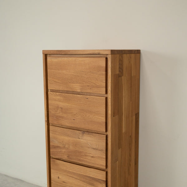 Cómoda alta de madera maciza de roble Oregon | NordicStory