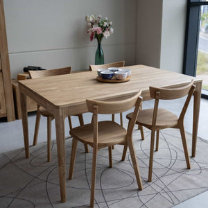 Mesa de comedor extensible de madera maciza de roble BERGAMO | NordicStory