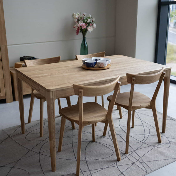 Mesa de comedor extensible de madera maciza de roble BERGAMO | NordicStory