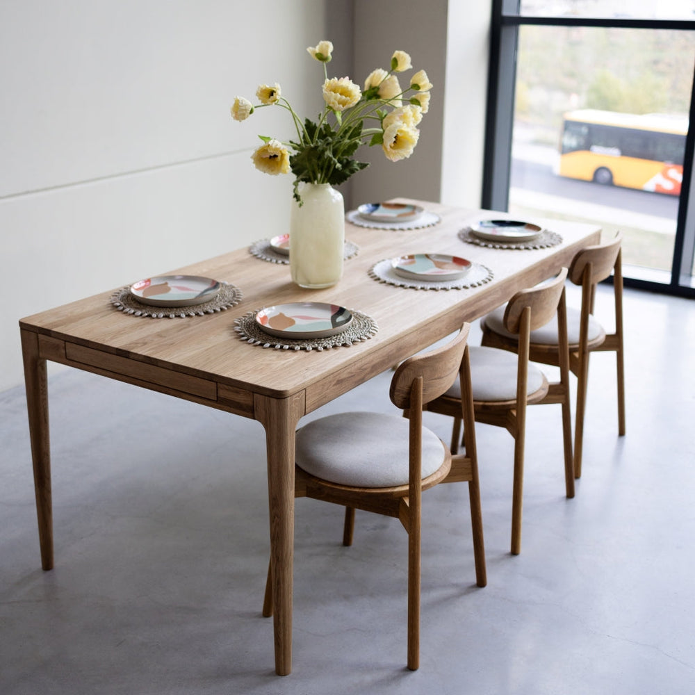 Mesa de comedor extensible de madera maciza de roble BERGAMO | NordicStory