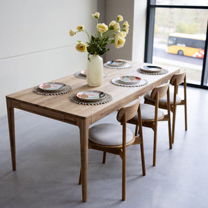 Mesa de comedor extensible de madera maciza de roble BERGAMO | NordicStory