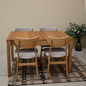 Pack de 2 o 4 Sillas de Comedor de Madera Maciza de Roble Maxwell, tapizado | NordicStory