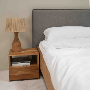 Mesita de noche de madera maciza de roble Denmark | NordicStory
