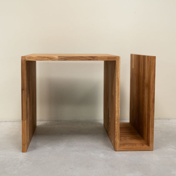 Mesa auxiliar de madera maciza de roble Sofi | NordicStory