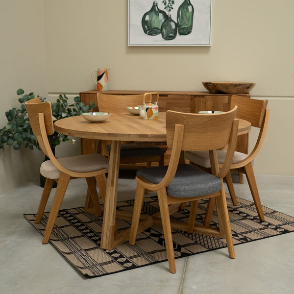 Mesa extensible de comedor de madera maciza de roble MOBY | NordicStory