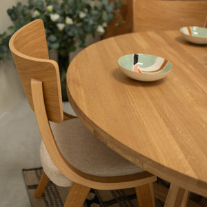 Mesa extensible de comedor de madera maciza de roble MOBY | NordicStory