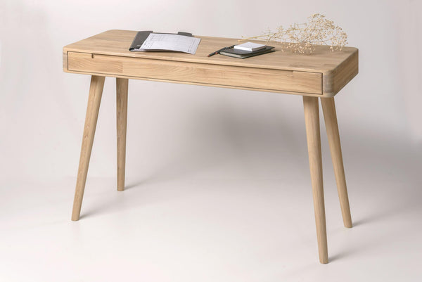 Mesa escritorio tocador de madera maciza de roble Escandi | NordicStory