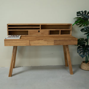Mesa escritorio de madera maciza de roble Einstein 2 con estanteria flotante | NordicStory