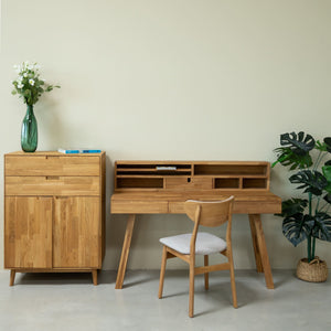 Mesa escritorio de madera maciza de roble Einstein 2 con estanteria flotante | NordicStory