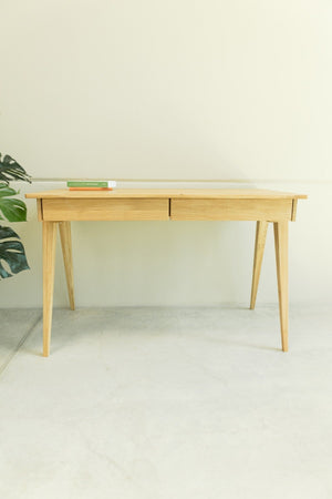 Mesa escritorio de madera maciza de roble Berg | NordicStory
