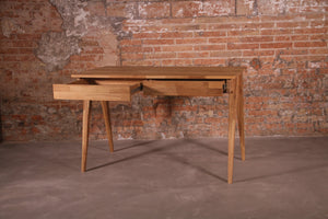 Mesa escritorio de madera maciza de roble Berg | NordicStory