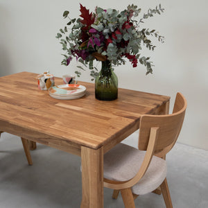 Mesa de comedor de madera maciza de roble Mauritz 4 | NordicStory