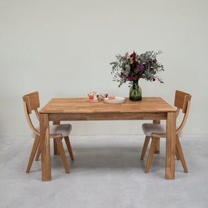 Mesa de comedor de madera maciza de roble Mauritz 4 | NordicStory