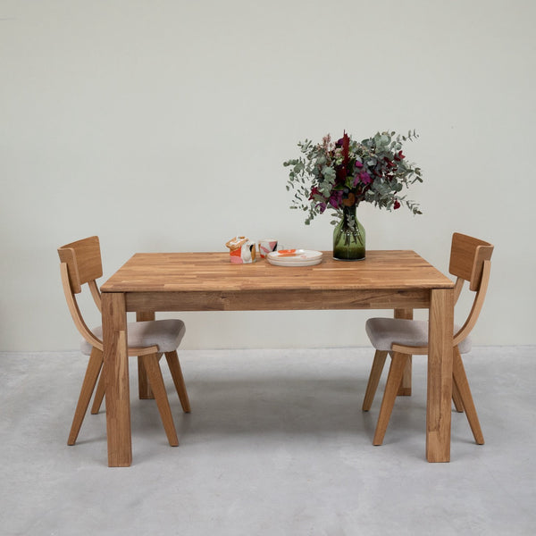 Mesa de comedor de madera maciza de roble Mauritz 4 | NordicStory