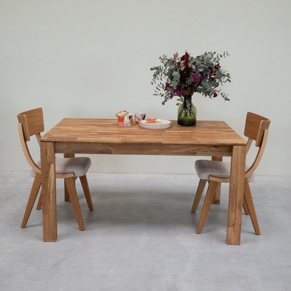 Mesa de comedor de madera maciza de roble Mauritz 4 | NordicStory