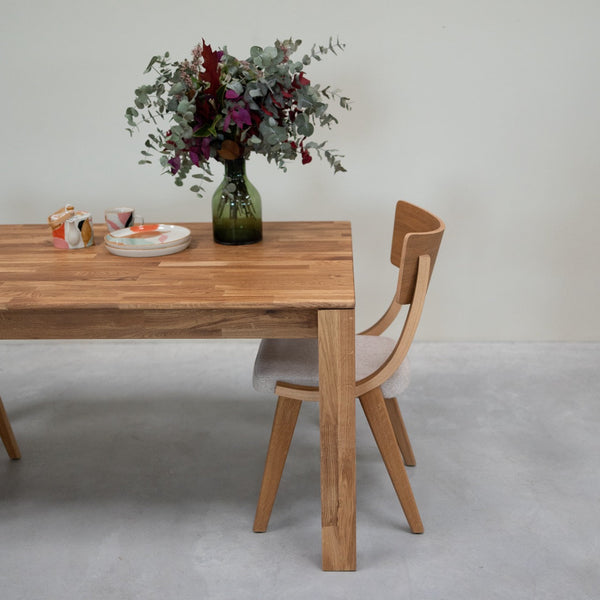 Mesa de comedor de madera maciza de roble Mauritz 4 | NordicStory