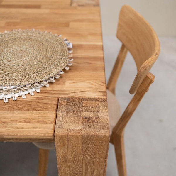 Mesa de comedor de madera maciza de roble Mauritz 3 | NordicStory