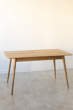 Mesa rectangular de comedor de madera maciza de roble Escandi 1 | NordicStory