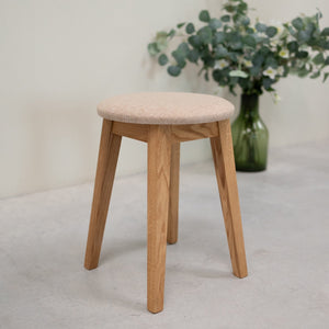 Pack de 2 o 4 Taburetes de Comedor de Madera Maciza Diana, tapizado | NordicStory