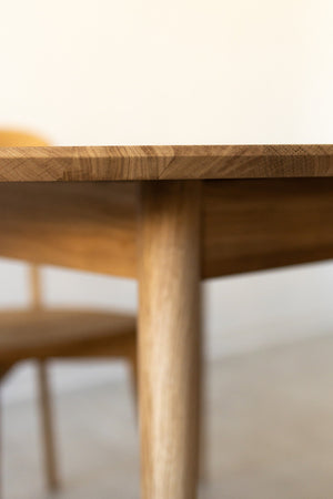 Mesa de comedor redonda y extensible de madera maciza de roble Escandi 3 | NordicStory