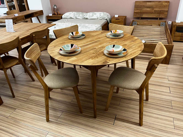Mesa de comedor redonda y extensible de madera maciza de roble Escandi 5 | NordicStory