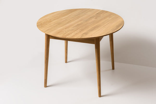Mesa de comedor redonda y extensible de madera maciza de roble Escandi 6 | NordicStory