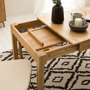 Mesa extensible de comedor de madera maciza de roble Marsi | NordicStory
