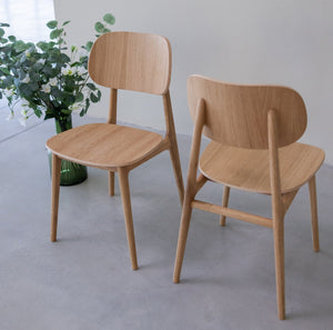 Pack de 2 o 4 Sillas de Comedor Varde, Estructura de Madera Maciza de Roble | NordicStory