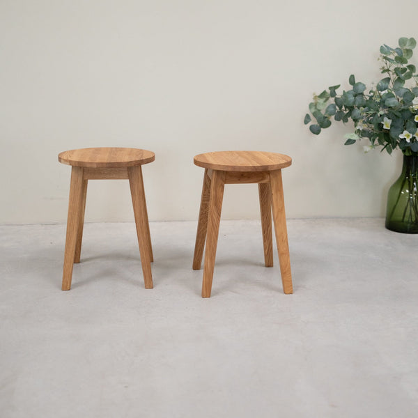 Pack de 2 o 4 Taburetes de Comedor de Madera Maciza de Roble Diana | NordicStory