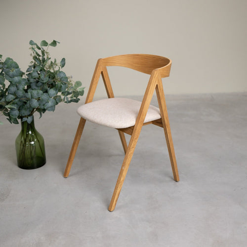 Pack de 2 o 4 Sillas de Comedor de Madera Maciza de Roble Oscar, tapizado | NordicStory