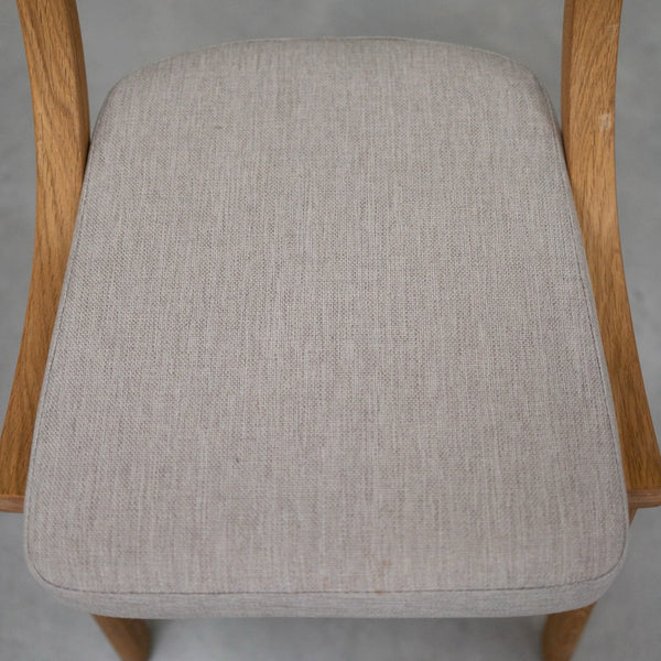 Pack de 2 o 4 Sillas de Comedor de Madera Maciza de Roble Lucas, tapizado Gris o Beige | NordicStory
