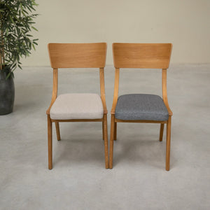 Pack de 2 o 4 Sillas de Comedor de Madera Maciza de Roble Lucas, tapizado Gris o Beige | NordicStory