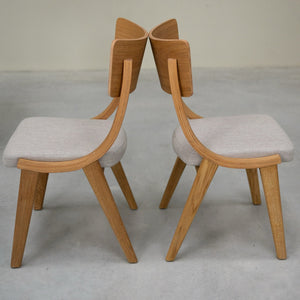 Pack de 2 o 4 Sillas de Comedor de Madera Maciza de Roble Lucas, tapizado Gris o Beige | NordicStory