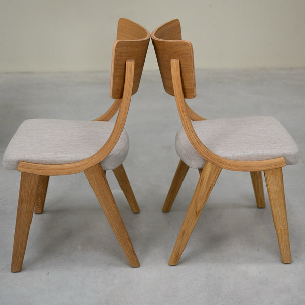Pack de 2 o 4 Sillas de Comedor de Madera Maciza de Roble Lucas, tapizado Gris o Beige | NordicStory