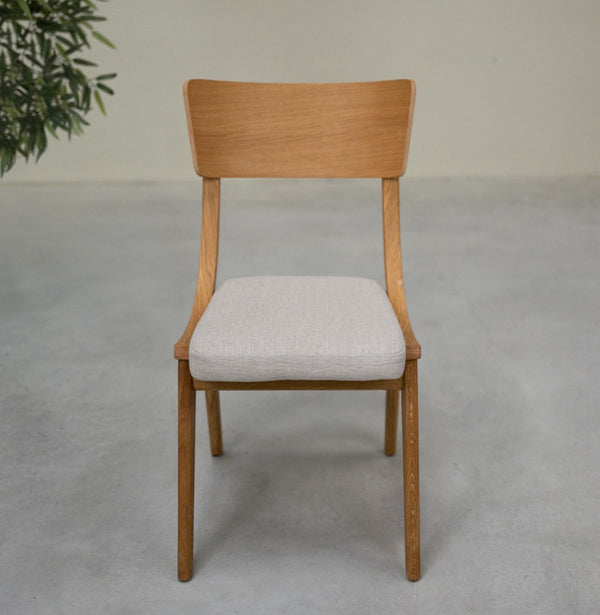 Pack de 2 o 4 Sillas de Comedor de Madera Maciza de Roble Lucas, tapizado Gris o Beige | NordicStory