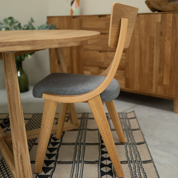 Pack de 2 o 4 Sillas de Comedor de Madera Maciza de Roble Lucas, tapizado Gris o Beige | NordicStory
