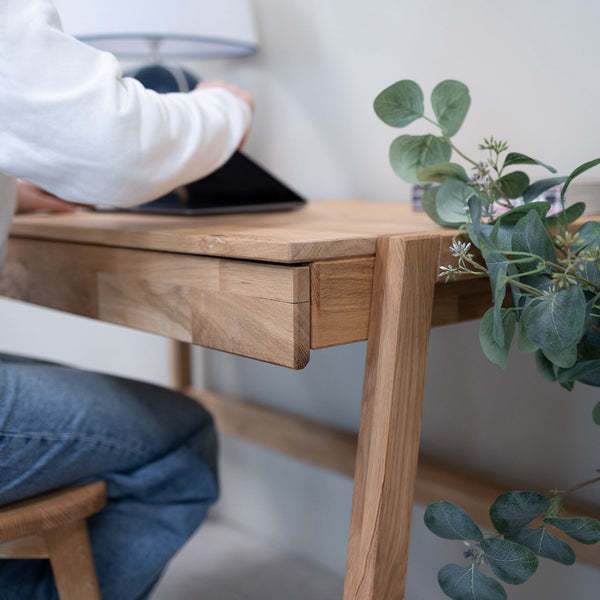 Mesa escritorio de madera maciza de roble Eric | NordicStory
