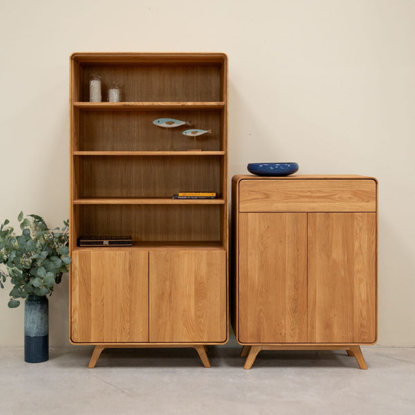 Vitrina de madera maciza roble Geneva 2 | NordicStory