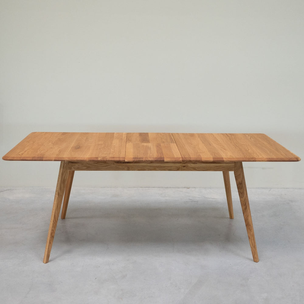 Mesa de comedor extensible de madera maciza roble Geneva | NordicStory